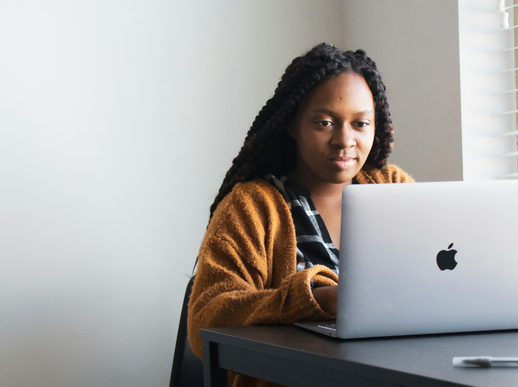 woman freelancer enjoying the benefits of coworking